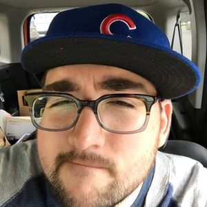 Meet your Posher, Levi